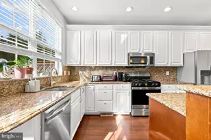 5707 Goldfinch Ct, Ellicott City, MD 21043 - Photo 9