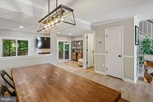 7737 Chatfield Ln, Ellicott City, MD 21043 - Photo 11