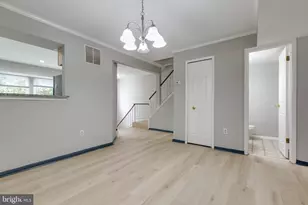 7717 Heatherside Ln, Ellicott City, MD 21043 - Photo 13