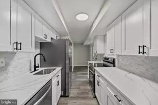 6490 Barchink Pl, Columbia, MD 21045 - Photo 23