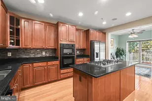 8866 Montjoy Pl, Ellicott City, MD 21043 - Photo 5