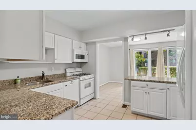 10101 Windstream Drive #2, Columbia, MD 21044 - Photo 5