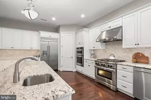 11029 Blevins Dr, Clarksville, MD 21029 - Photo 13
