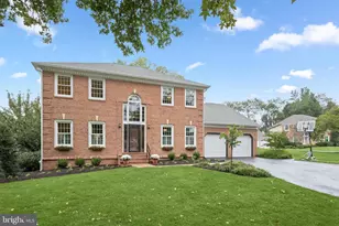10305 Greenbriar Ct, Ellicott City, MD 21042 - Photo 1