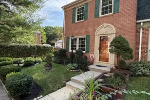 5810 Alderleaf Pl, Columbia, MD 21045 - Photo 3