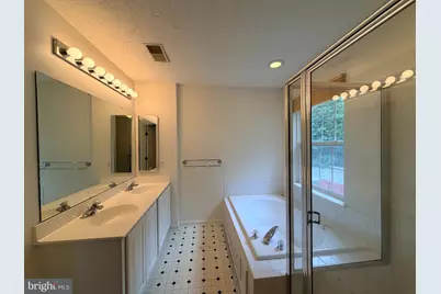 8715 Rochelle Drive, Ellicott City, MD 21043 - Photo 13