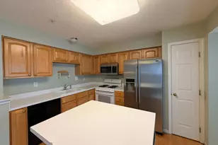 8715 Rochelle Dr, Ellicott City, MD 21043 - Photo 7