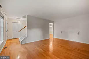 9011 Queen Maria Ct, Columbia, MD 21045 - Photo 5