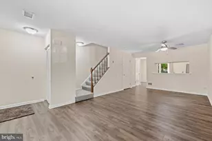 9668 Stirling Bridge Dr, Columbia, MD 21046 - Photo 5
