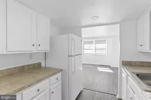 9427 Merryrest Rd, Columbia, MD 21045 - Photo 5