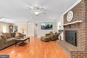 12905 Byefield Dr, Highland, MD 20777 - Photo 15