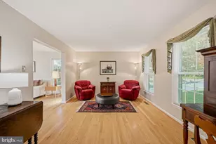 4951 Bramhope Ln, Ellicott City, MD 21043 - Photo 5