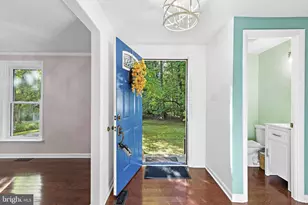 10384 Launcelot Ln, Columbia, MD 21044 - Photo 5