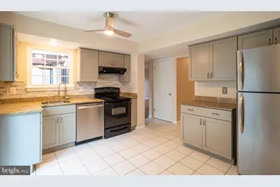 9406 Glen Ridge Drive, Laurel, MD 20723 - Photo 17