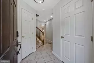 9418 Birdhouse Cir, Columbia, MD 21046 - Photo 5