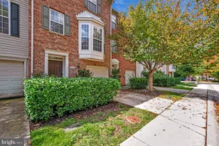 9418 Birdhouse Cir, Columbia, MD 21046 - Photo 3
