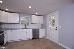 6374 Rock Hall Rd, Rock Hall, MD 21661 - Photo 9