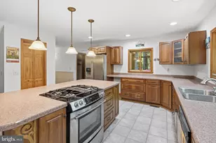 22300 Frazier Rd, Rock Hall, MD 21661 - Photo 5