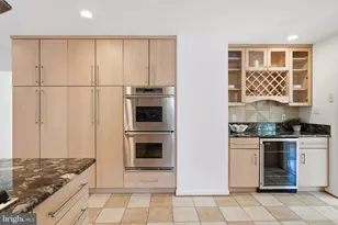 1525 W Kersey Ln, Potomac, MD 20854 - Photo 9