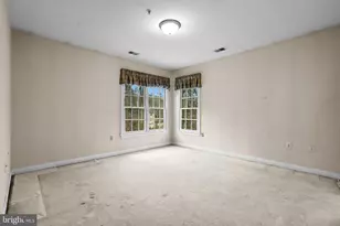 8605 Burning Tree Rd, Bethesda, MD 20817 - Photo 31