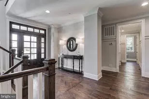 5700 Tanglewood Dr, Bethesda, MD 20817 - Photo 5