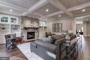 5700 Tanglewood Dr, Bethesda, MD 20817 - Photo 11