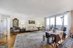 4601 N Park Ave, Chevy Chase, MD 20815 - Photo 5