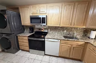 4601 N Park Ave, Chevy Chase, MD 20815 - Photo 17