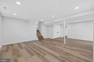 6813 Winterberry Ln, Bethesda, MD 20817 - Photo 35