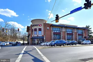 4242 East-West Hwy, Chevy Chase, MD 20815 - Photo 57