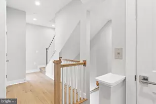 10302 Grosvenor Pl, Rockville, MD 20852 - Photo 21