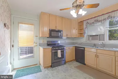 7427 Carroll Avenue, Takoma Park, MD 20912 - Photo 3