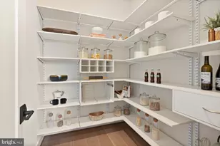 7203 Barnett Rd, Bethesda, MD 20817 - Photo 11