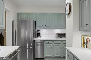 8101 Connecticut Ave, Chevy Chase, MD 20815 - Photo 13