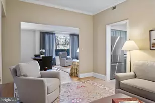 8101 Connecticut Ave, Chevy Chase, MD 20815 - Photo 11
