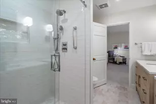8101 Connecticut Ave, Chevy Chase, MD 20815 - Photo 23