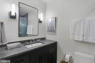 8101 Connecticut Ave, Chevy Chase, MD 20815 - Photo 15