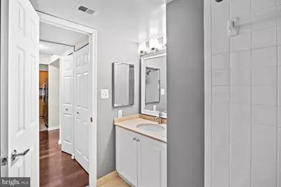 10101 Grosvenor Place #L12, Rockville, MD 20852 - Photo 17