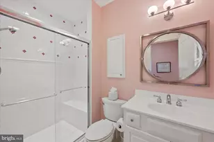 9414 Thrush Ln, Potomac, MD 20854 - Photo 33