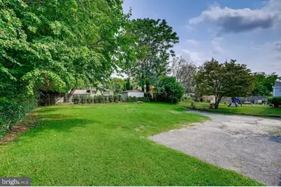 827 University Boulevard W, Silver Spring, MD 20901 - Photo 9