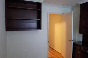 9918 E Derbyshire Ln, Bethesda, MD 20817 - Photo 13