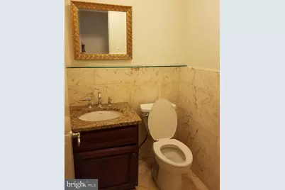 9918 E Derbyshire Lane, Bethesda, MD 20817 - Photo 11