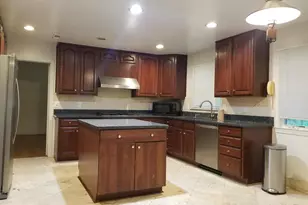 9918 E Derbyshire Ln, Bethesda, MD 20817 - Photo 5