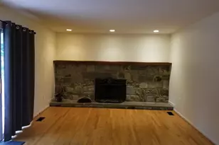 9918 E Derbyshire Ln, Bethesda, MD 20817 - Photo 9