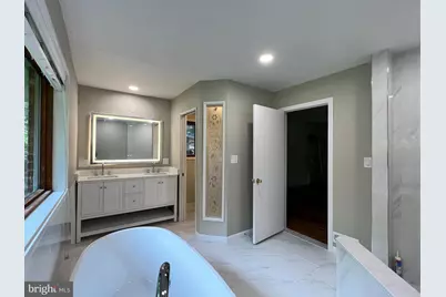 6710 Persimmon Tree Road, Bethesda, MD 20817 - Photo 15