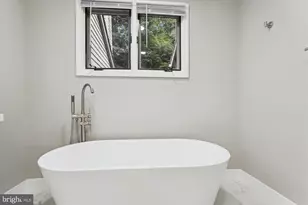 10901 Whiterim Dr, Potomac, MD 20854 - Photo 19