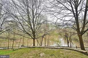 21 Sterling Ct, Rockville, MD 20850 - Photo 35