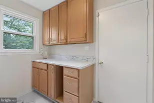 17004 Cashell Rd, Rockville, MD 20853 - Photo 9