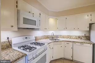 3535 Chevy Chase Lake Dr, Chevy Chase, MD 20815 - Photo 35