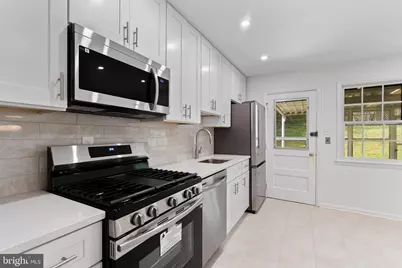 11710 Milbern Drive, Potomac, MD 20854 - Photo 3